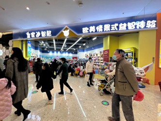 皇家迪智尼店鋪新店開業(yè)上一波，陪孩子一起過圣誕節(jié)！