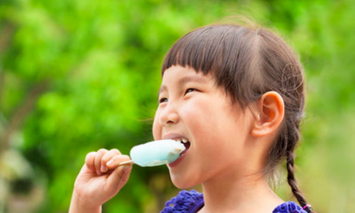 炎炎夏日，該不該限制孩子亂吃“雪糕”